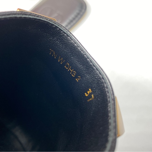 Valentino Garavani Women’s Roman Stud Black Leather Slides Size 37 NWB Authentic - Picture 6 of 8